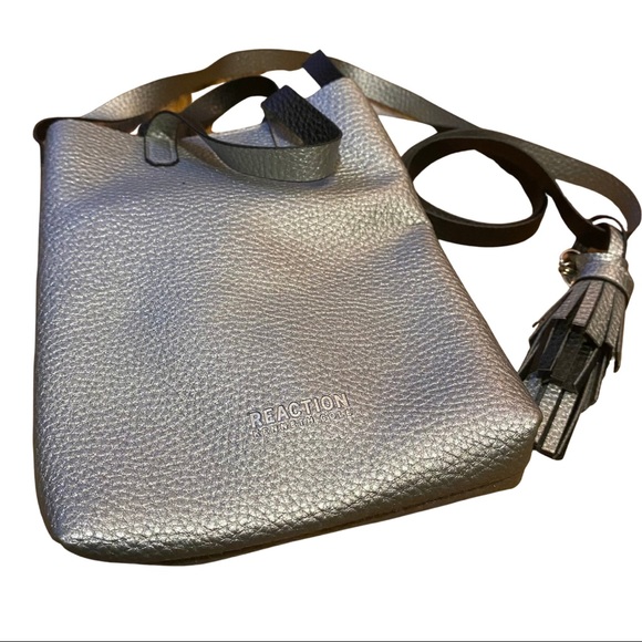 Kenneth Cole Reaction Purse - Picture 1 of 4